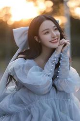 -Renee芮亦婚纱(原丽莎)