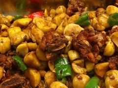 板栗烧鸡-久久湖北菜