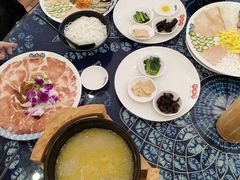 -桥香园过桥米线(国贸店)