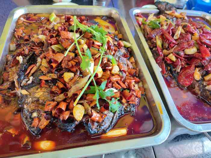 瓦缸烤鱼(周家坝心连心广场店)