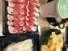 -呷哺呷哺(新世界百货望京店)