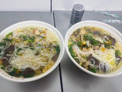 -文山荷鲜居(翠湖店)