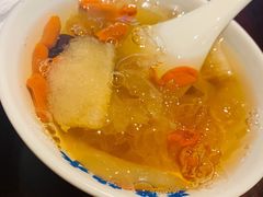 雪梨银耳桃胶糖水-粉家柳州螺蛳粉(杨宅路店)