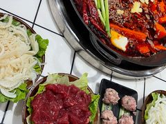-扎起市井老火锅(乐山总店)