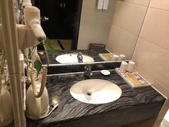 -天下凤凰大酒店