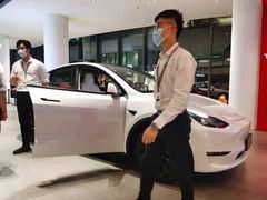 -TESLA 特斯拉(广州天环广场体验店)