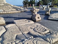 -亚龙湾中心广场