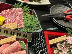 -山川小町·极番烧肉(新地假日广场店)