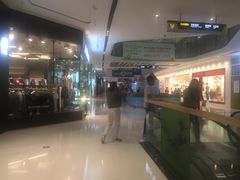 -优衣库(太原龙湖万达广场店)