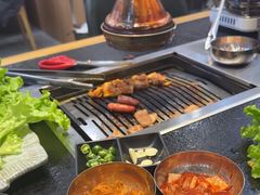 -臻牛烤肉