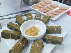 -苗岭鱼乡贵州凯里红酸汤鱼火锅