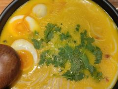 美人花胶鸡小锅米线-太子浓心·港式猛火小锅米线(探十里店)