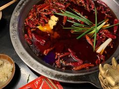 -黄潇洒老火锅(九眼桥宏济巷店)