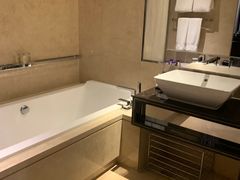 -广州天河希尔顿酒店