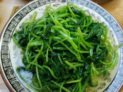 -乡土特色.冷锅鱼.牦牛肉汤锅