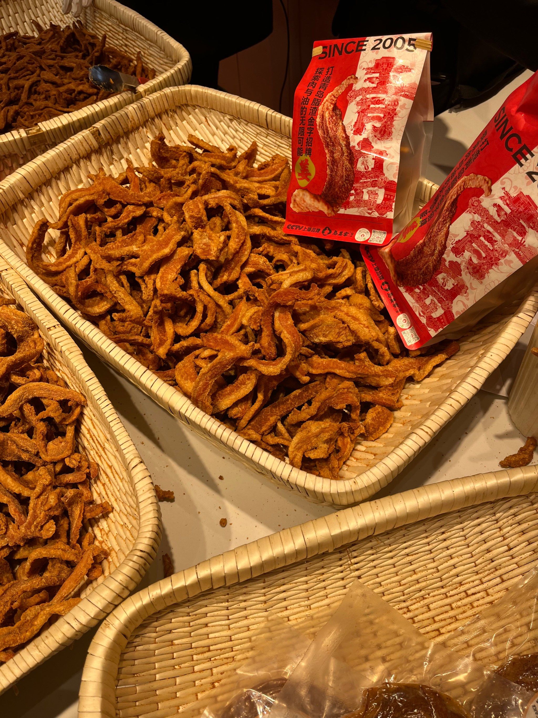 新鲜出炉的肉脂渣谁能不爱!