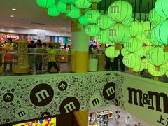 -m豆巧克力世界(上海世茂广场店)