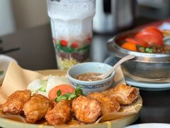 -大头虾越式风味餐厅(光明广场店)