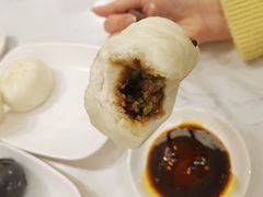 李与白酱肉包-李与白包子铺(桐梓林店)