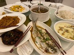 -山明水秀大饭店