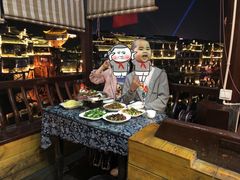 -临江餐馆二楼美食部落