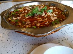 -兔行天下-鸿鹤鲜锅兔(中海国际店)