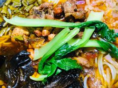 -八月美食小馆(银泰城总店)