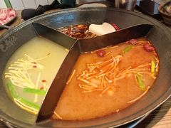 -巴卤社老火锅(财富店)