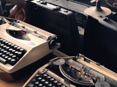 -亮佳鸿华二手市场