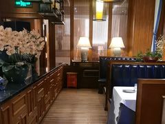 -八府香鸭·啫啫煲(华山路店)