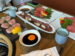 -炼火烤肉店