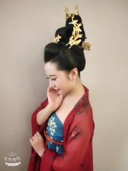 -盘子女人坊古装写真摄影(厦门总店)