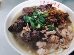 -文山荷鲜居(翠湖店)
