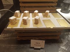 -岷山饭店-芝芝自助餐厅