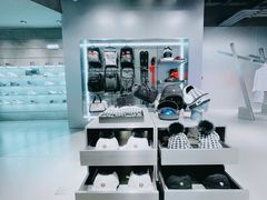 -迪桑特DESCENTE(北京三里屯BLANC店)