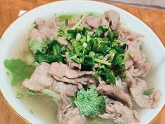 -犇逸·乐山跷脚牛肉·四川现炒(览海店)