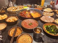 -冯校长老火锅(中联广场店)