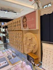 -Réluxe瑞兰穿耳(金光华广场店)