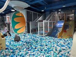 -欧酷世界动力星球(王府井奥莱UP TOWN店)