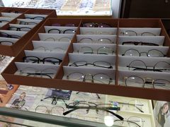 -广州宝岛眼镜武汉和光眼镜市场西区店