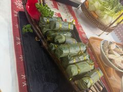 -刘姐啤酒鱼民族演艺餐厅(西街总店)