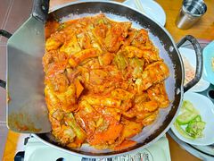 -亲昵春川鸡排(韩国美食街店)