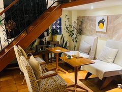 -彳亍咖啡·这里(水湾路店)