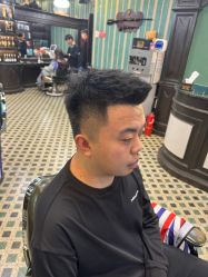 -海文先生国潮烫染男士理发馆