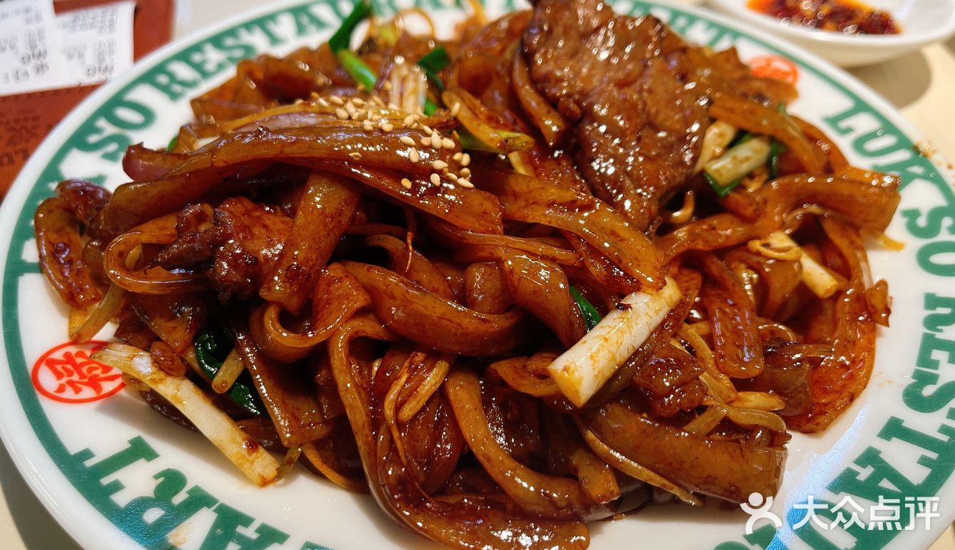 两个人点了太多了，以为茶餐厅的分量不会很多