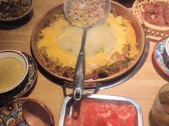 -洱火云南酸菜牛肉火锅(石景山当代商城店)