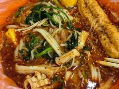 -张翻越·川渝冒菜·武汉黑鸭煲(城北万象城店)