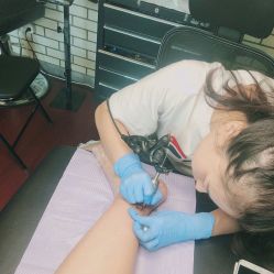 -明星刺青·洗纹身