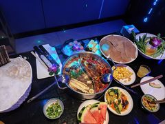 -唯爱KTV聚会餐厅(仙林东城汇店)