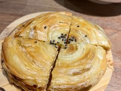 牛肉锅盔-麻婆婆白家肥肠粉(海岸城店)